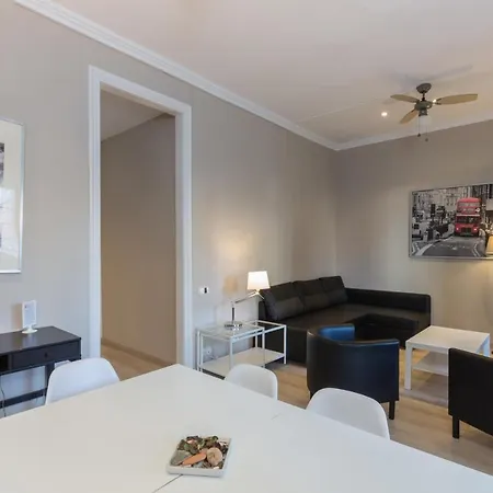 Housalia Sagrada Familia Apartment Barcelona